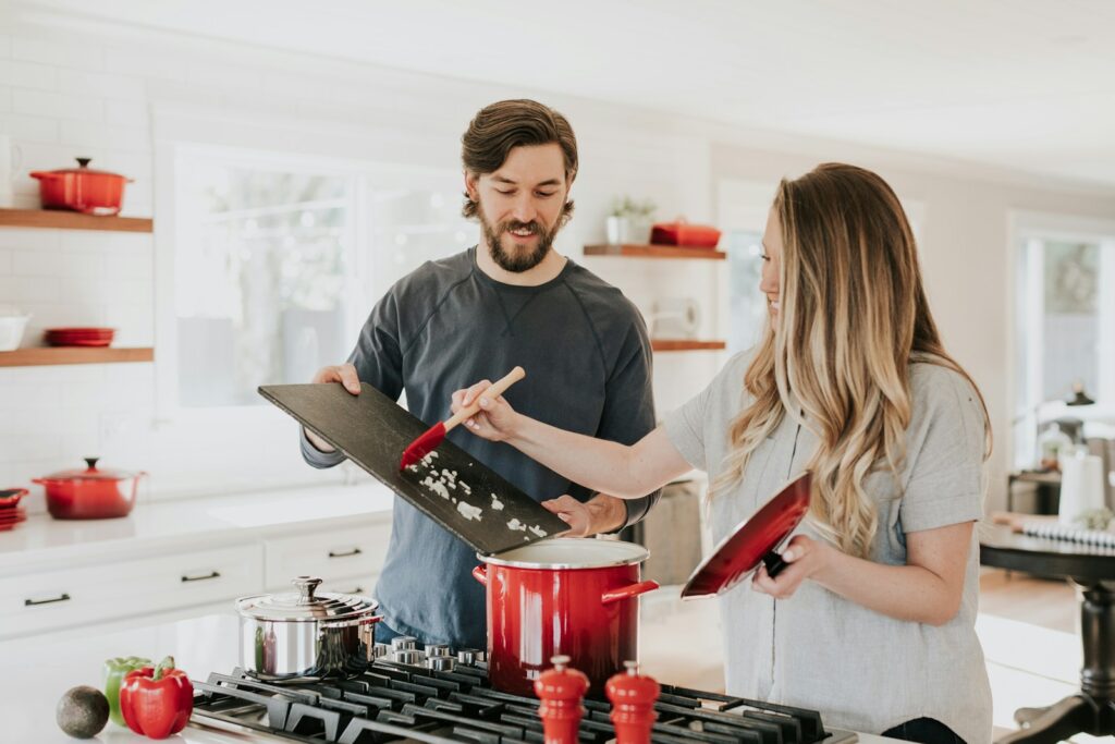 Couple explaining How many hours do you cook a chuck roast?